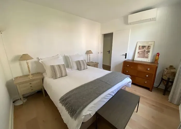 Antoine - Centre Apartment *