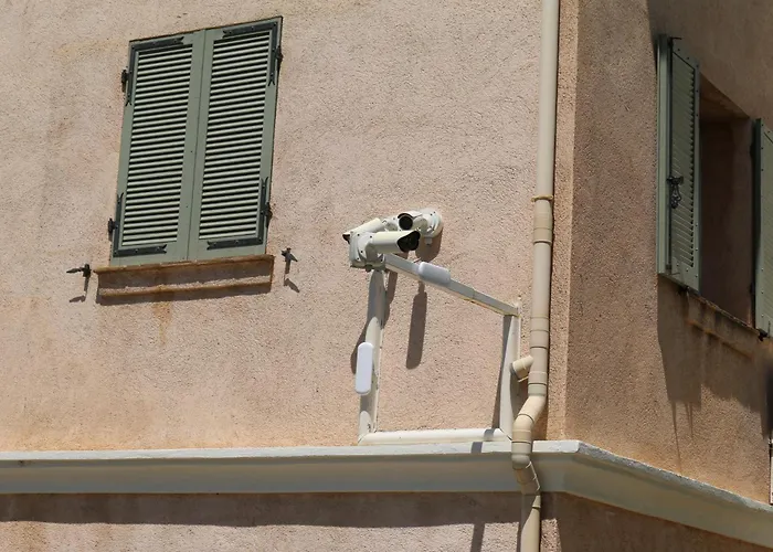 Antoine - Centre Apartment